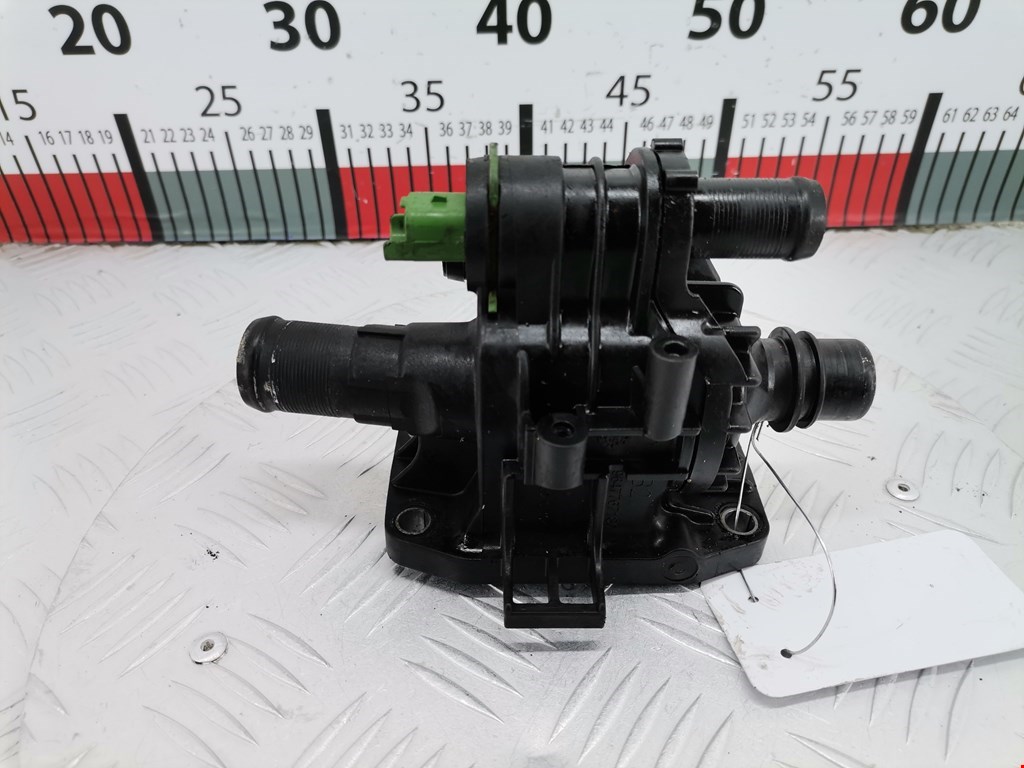 Корпус термостата FORD Focus II 2005-2011