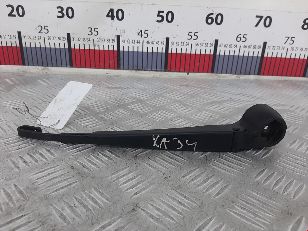 Поводок дворника задний (заднего) AUDI A4 B5 1995-2001