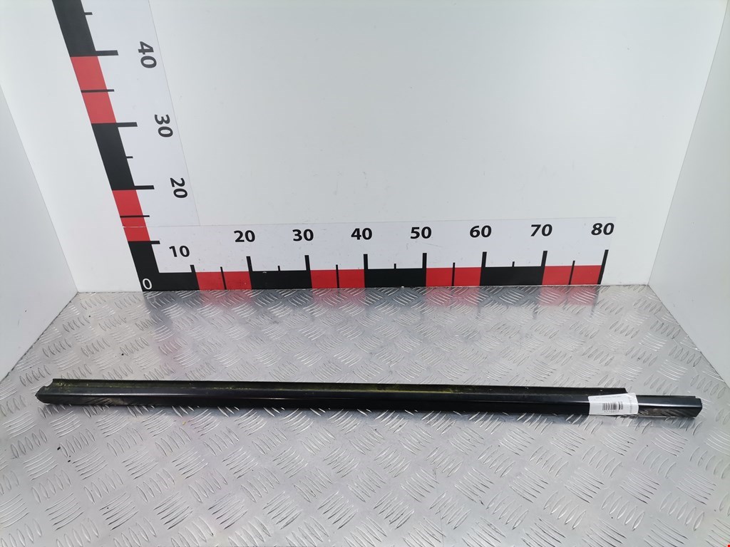 Накладка декоративная (молдинг) стекла двери передней левой Mercedes E-Class (W211) (2002-2009)