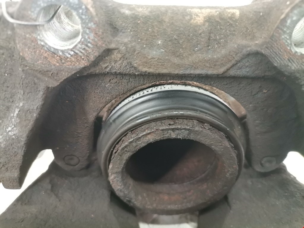 Суппорт передний правый SAAB 9-3 1998-2002