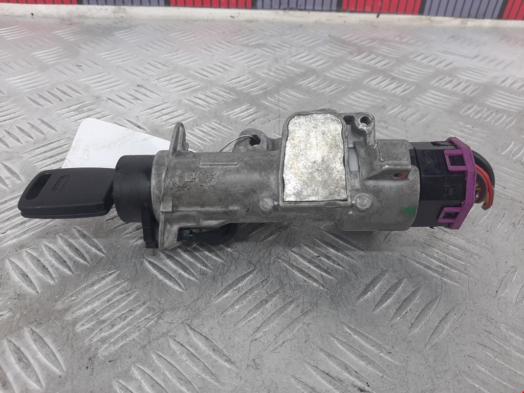 Замок зажигания AUDI A6 C5 1997-2004