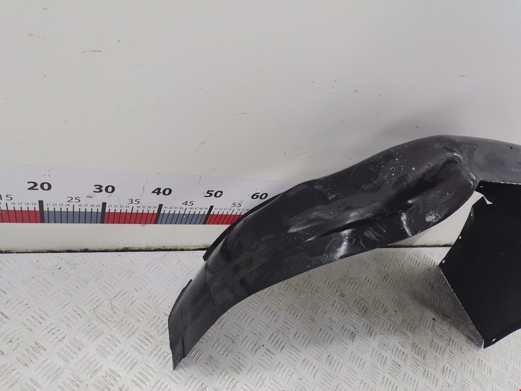 Локер (подкрылок) передний левый VOLKSWAGEN Passat B4 1993-1997