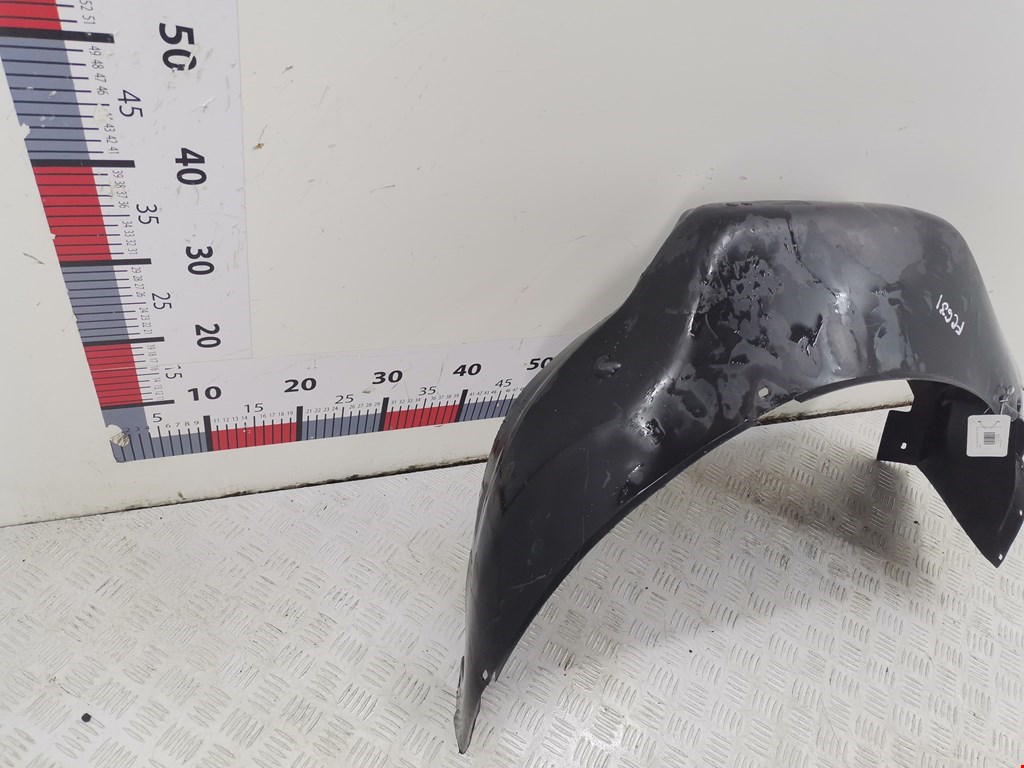 Локер (подкрылок) передний правый VOLKSWAGEN Passat B4 1993-1997