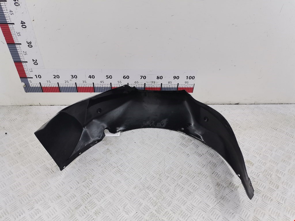 Локер (подкрылок) передний правый VOLKSWAGEN Passat B4 1993-1997