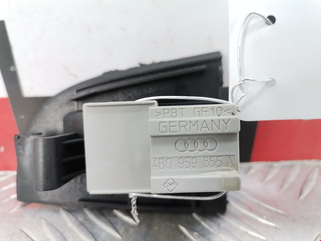 Кнопка стеклоподъемника AUDI A6 C5 1997-2004