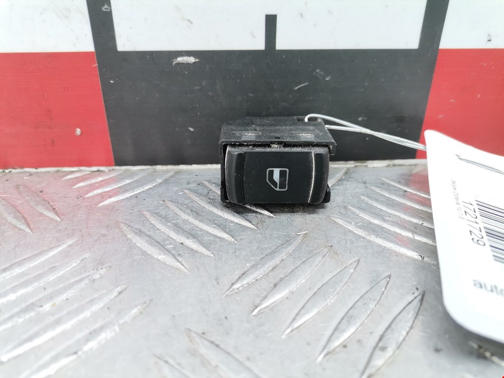 Кнопка стеклоподъемника SKODA Octavia A4 1U- 1997-2010