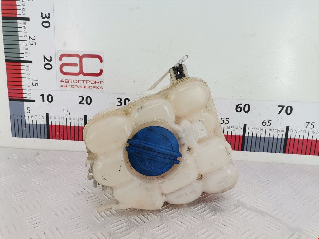 Бачок расширительный VOLKSWAGEN Touareg 2010-2018