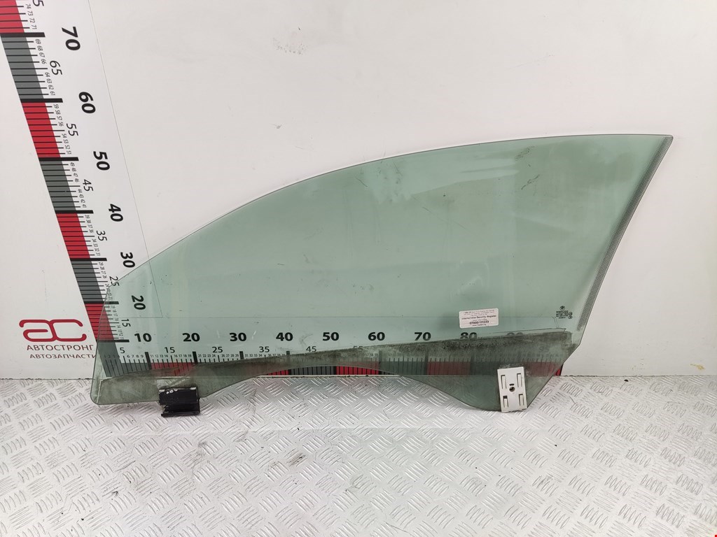 Стекло двери переднее правое BMW 6er E63/E64 2003-2011