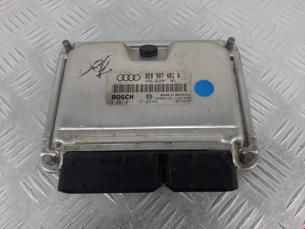 Блок управления двигателя (ЭБУ) AUDI A4 B6 2001-2005