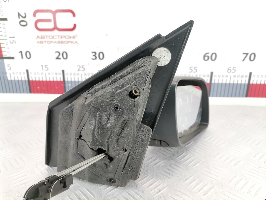 Зеркало правое VOLKSWAGEN Polo IV 2001-2009