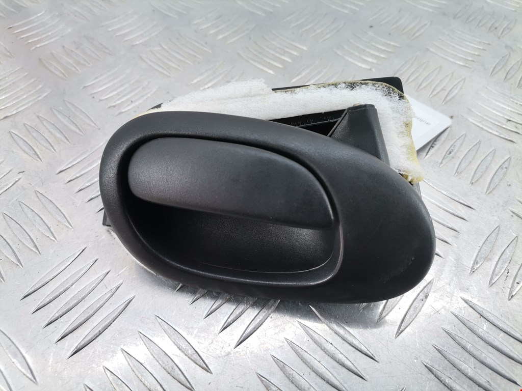 Ручка дверная передняя внутренняя левая PEUGEOT 206 1998-2012