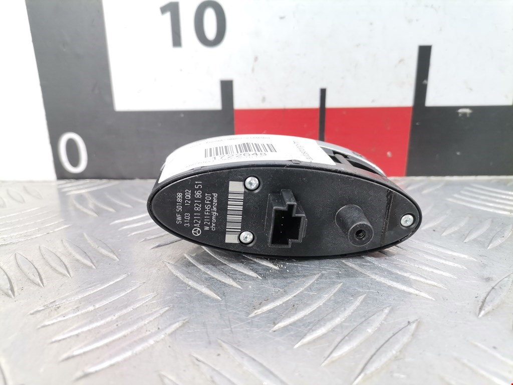 Кнопка стеклоподъемника MERCEDES-BENZ E-Class W211, S211 2002-2009