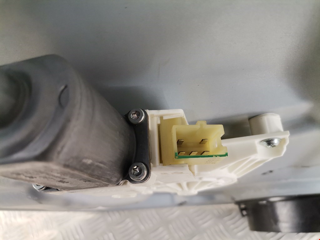 Стеклоподъемник передний правый MERCEDES-BENZ M-Class W164 ML 2005-2011