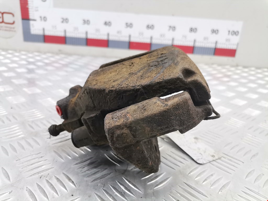 Суппорт передний правый FORD Focus II 2005-2011