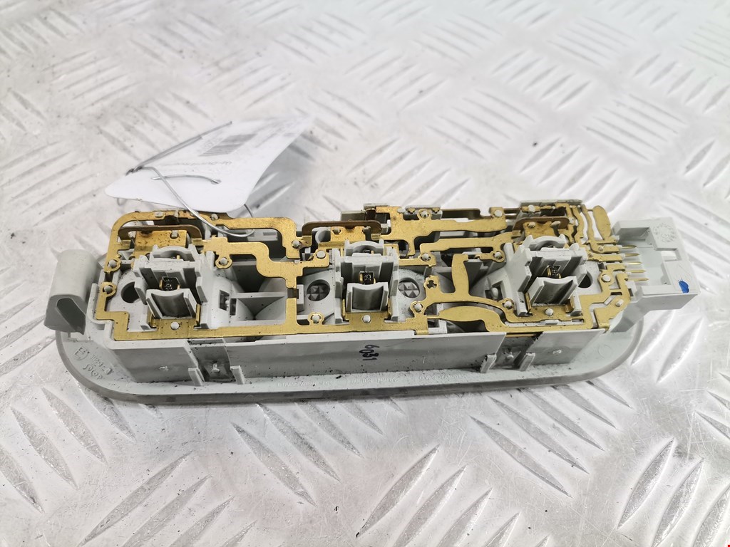 Плафон салонный (салона фонарь) RENAULT Megane II 2002-2009