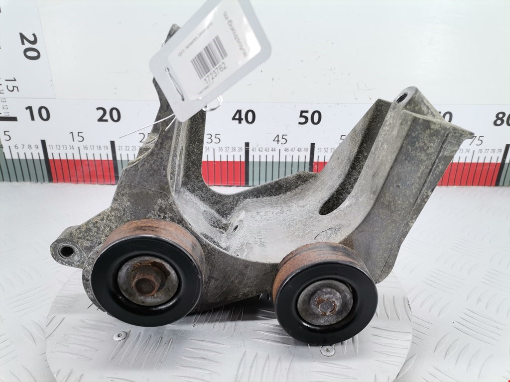 Натяжитель ремня генератора (приводного поликлинового ремня Ford Fiesta 5 (2002-2008)