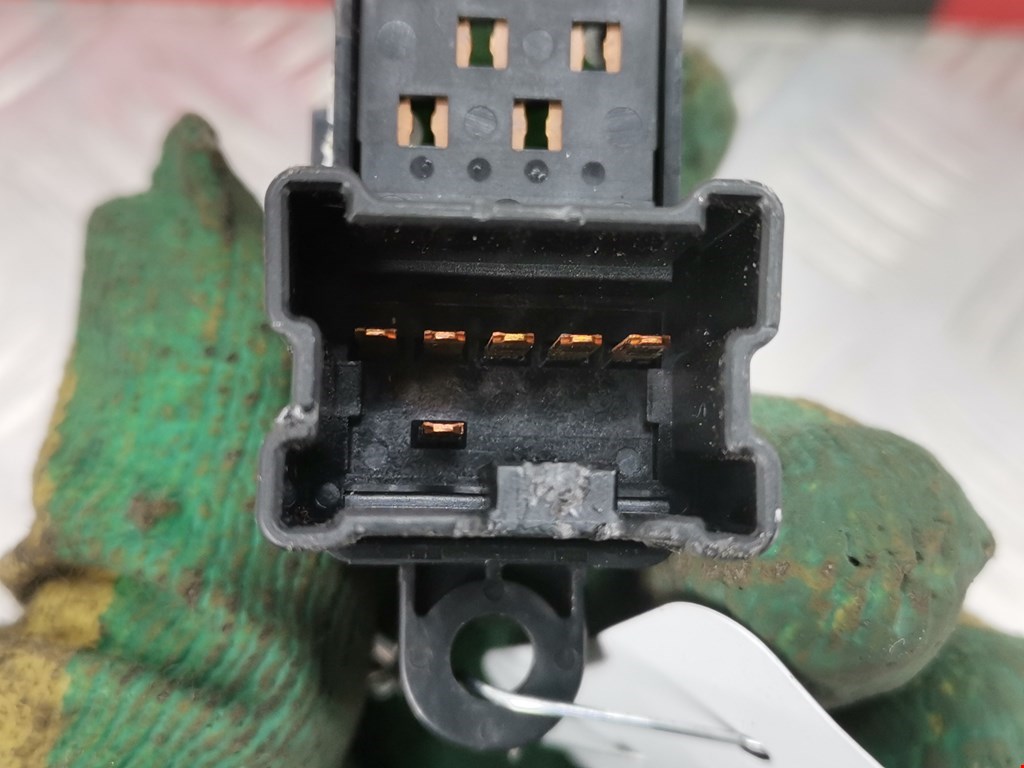 Кнопка стеклоподъемника NISSAN Pathfinder R51M 2004-2014