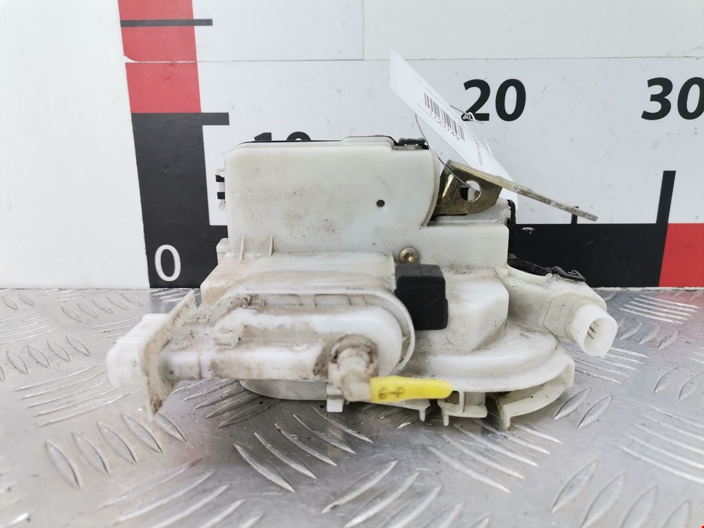 Замок двери передней правой VOLKSWAGEN Golf III 1991-1997