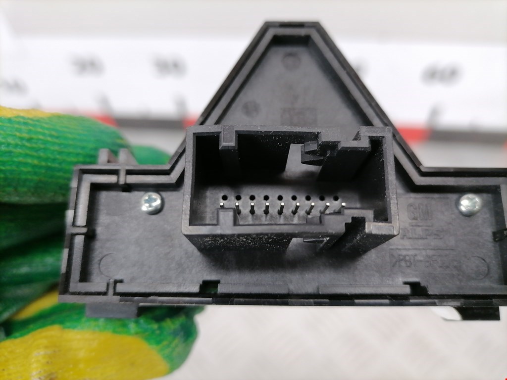 Кнопка аварийной сигнализации (аварийки) OPEL Corsa D 2006-2014