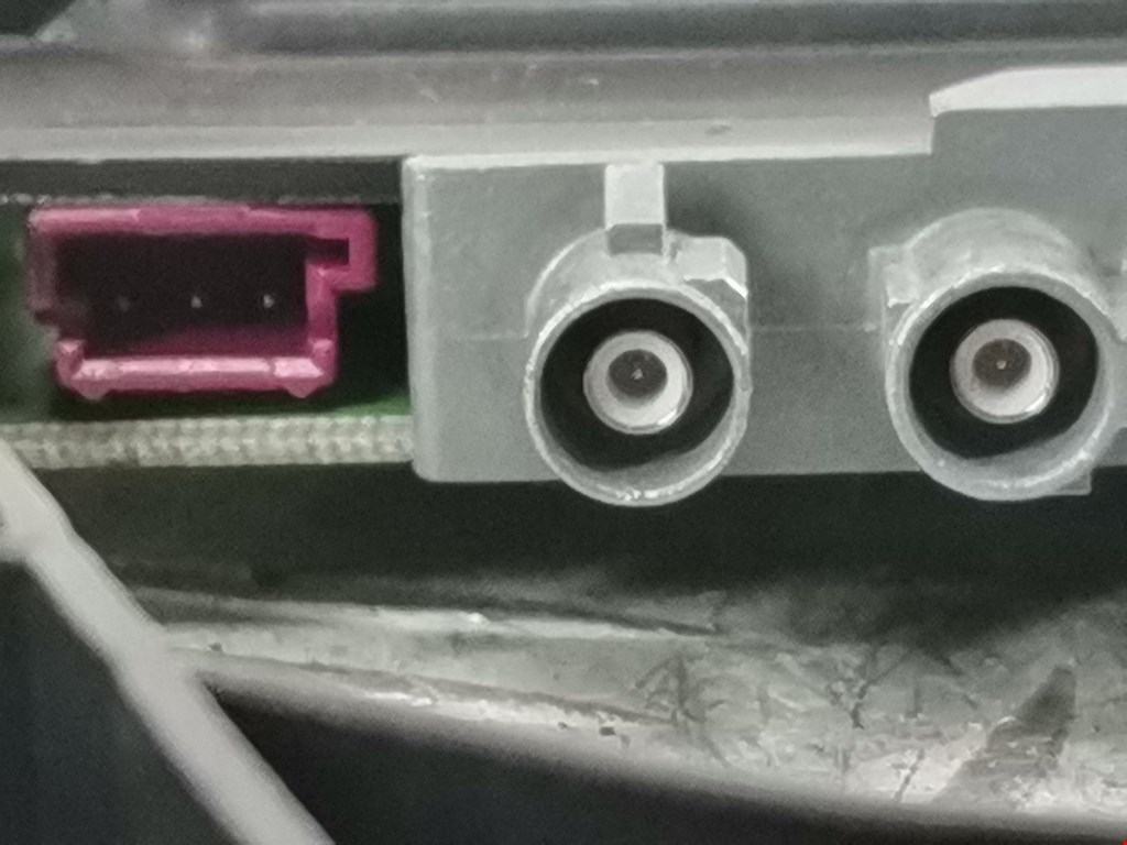 Усилитель антенны MERCEDES-BENZ M-Class W164 ML 2005-2011