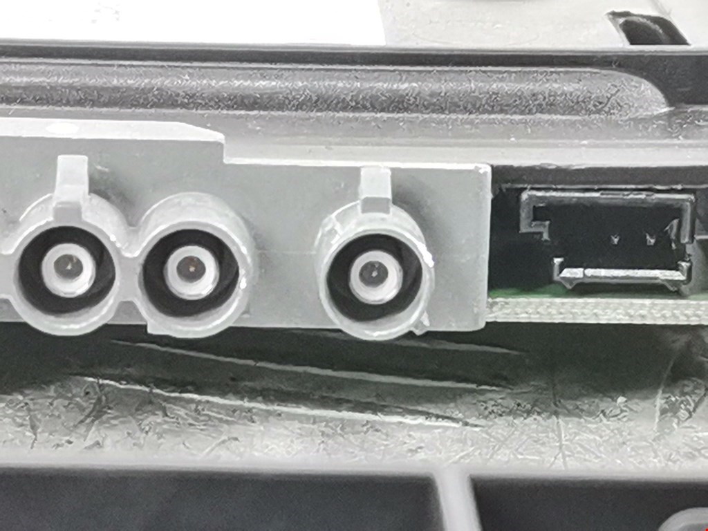 Усилитель антенны MERCEDES-BENZ M-Class W164 ML 2005-2011