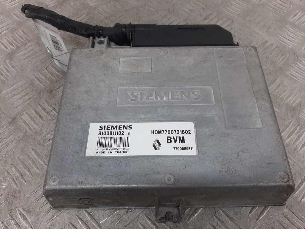 Блок управления двигателя (ЭБУ) RENAULT 19 1988-1996