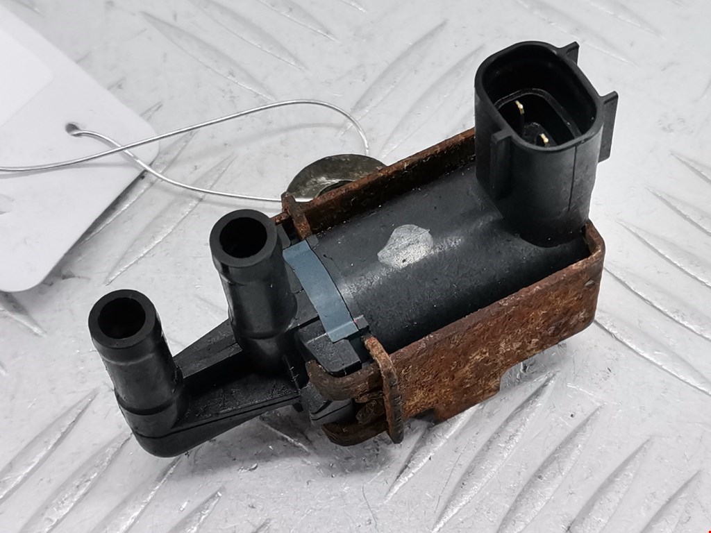 Клапан воздушного фильтра Ford Fusion (2002-2012)