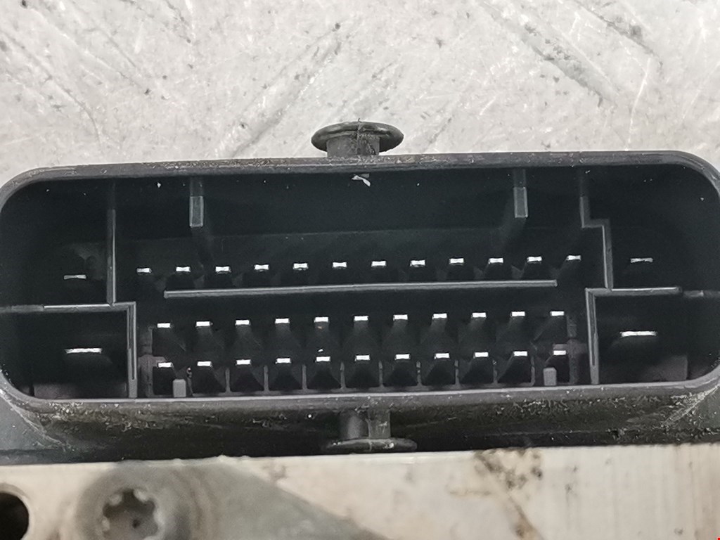 Блок ABS (насос) TOYOTA RAV 4 XA20 2000-2005