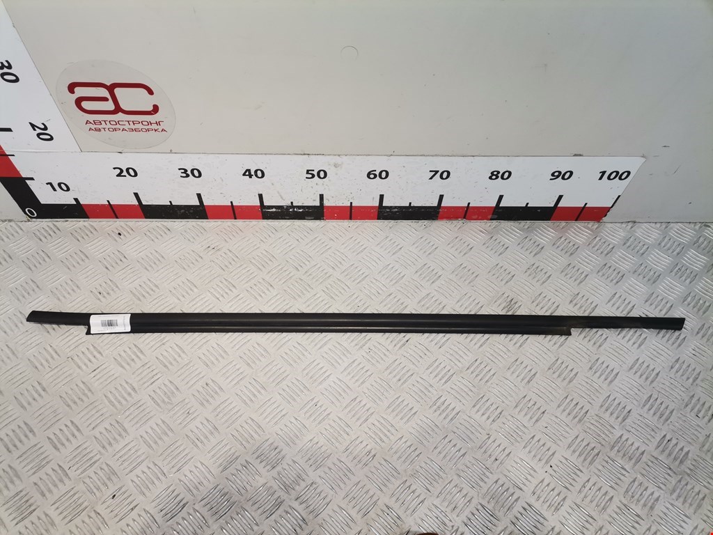 Накладка декоративная (молдинг) стекла двери передней левой Opel Meriva A (2003-2010)