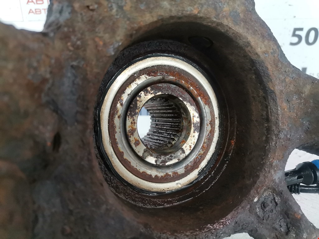 Ступица передняя правая LAND ROVER Range Rover 2002-2012