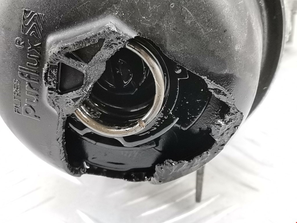 Корпус масляного фильтра VOLVO V50 I 2004-2012