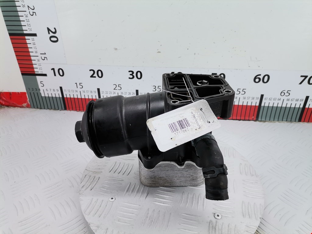 Корпус масляного фильтра AUDI A4 B8 2007-2015