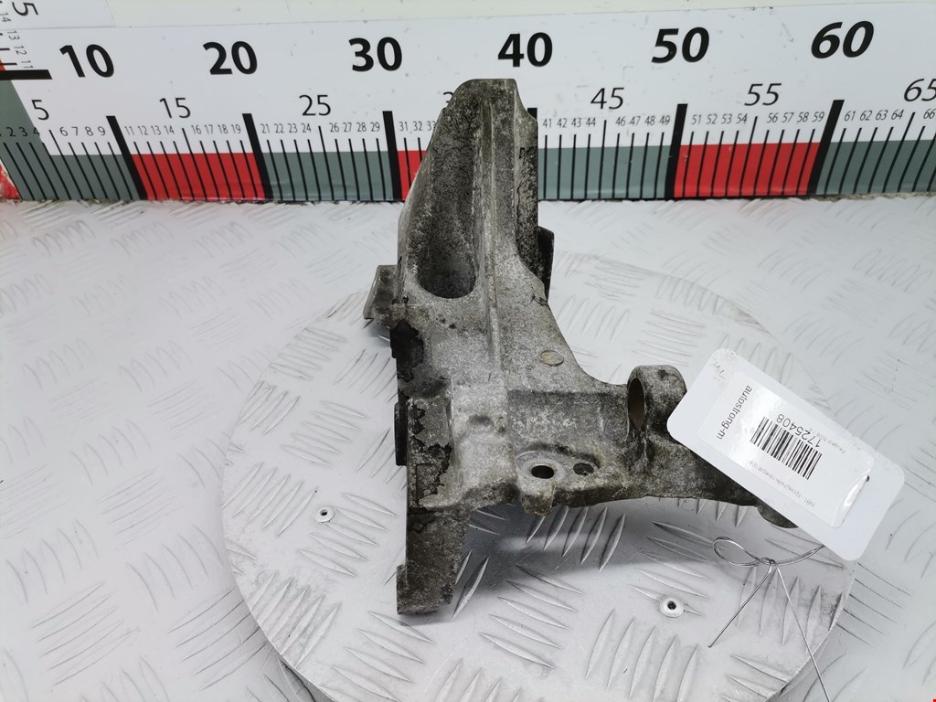 Кронштейн генератора PEUGEOT 5008 2009-2016