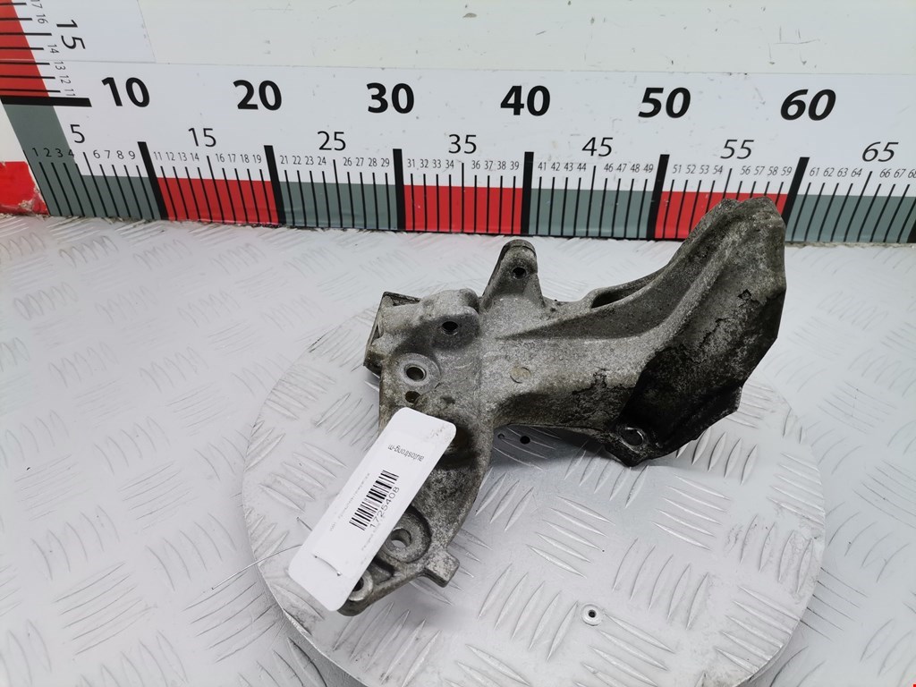 Кронштейн генератора PEUGEOT 5008 2009-2016