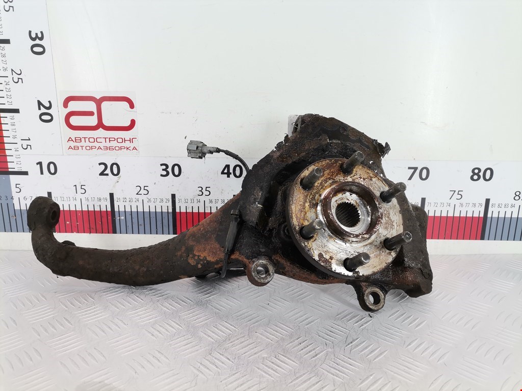 Ступица (кулак цапфа) передняя правая Nissan Pathfinder (R51) (2004-2014)