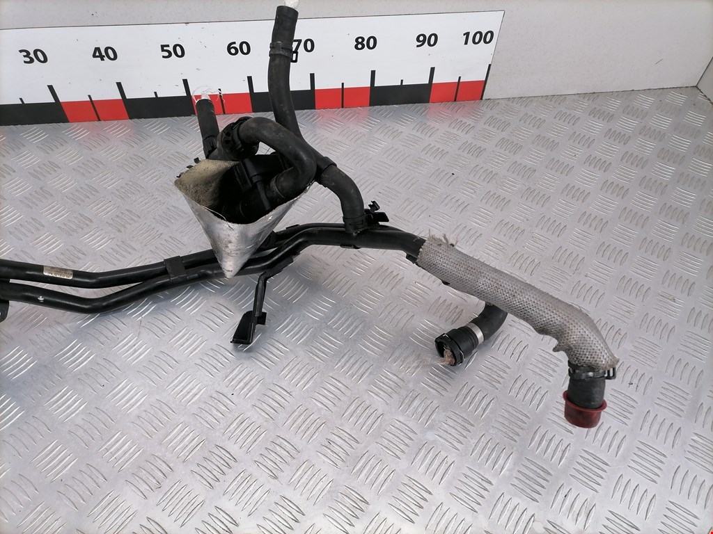 Патрубок VOLKSWAGEN Touareg 2010-2018