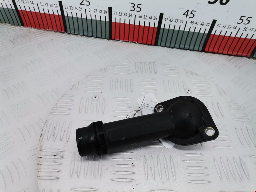 Корпус термостата VOLKSWAGEN Passat B5 1997-2005