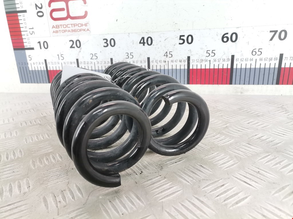 Пружина задняя левая/правая BMW 1er E81\E87 2004-2011