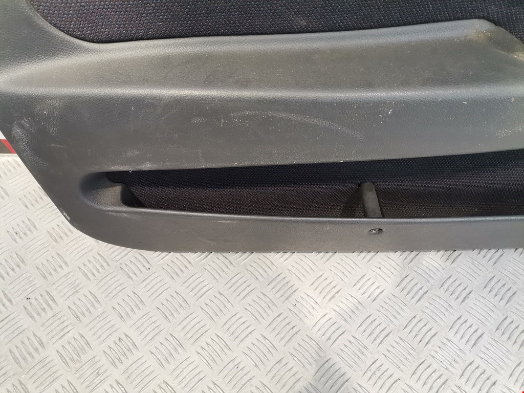 Обшивка двери передняя левая FIAT Bravo 1995-2001