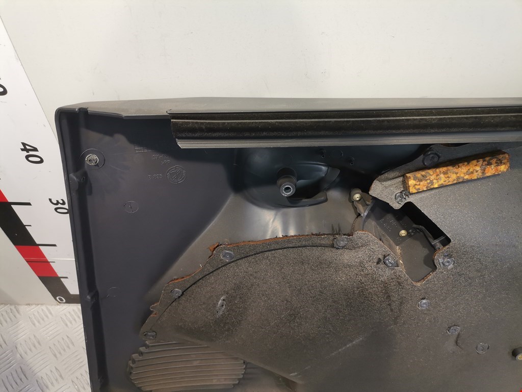 Обшивка двери передняя левая FIAT Bravo 1995-2001