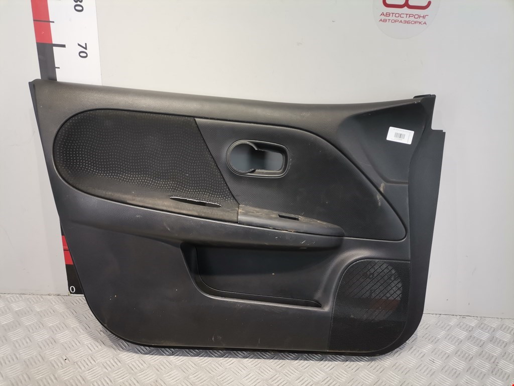 Обшивка двери передняя левая NISSAN Note E11 2005-2014