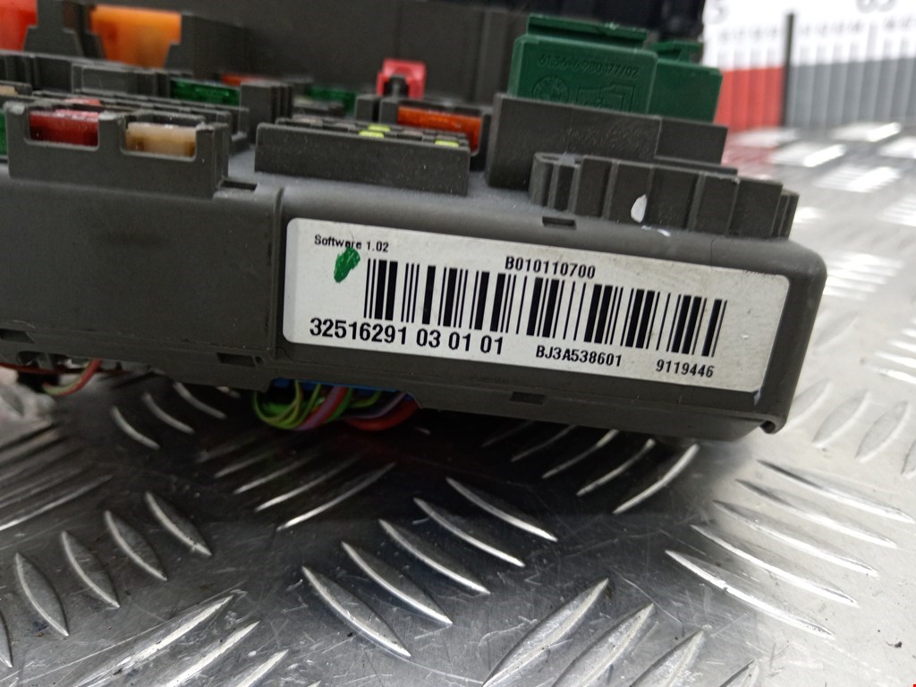 Датчик уровня в бачок омывателя BMW 1er E81\E87 2004-2011