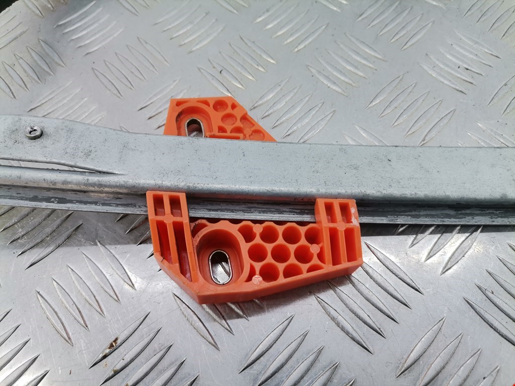 Стеклоподъемник передний правый FORD Fiesta 1995-2001