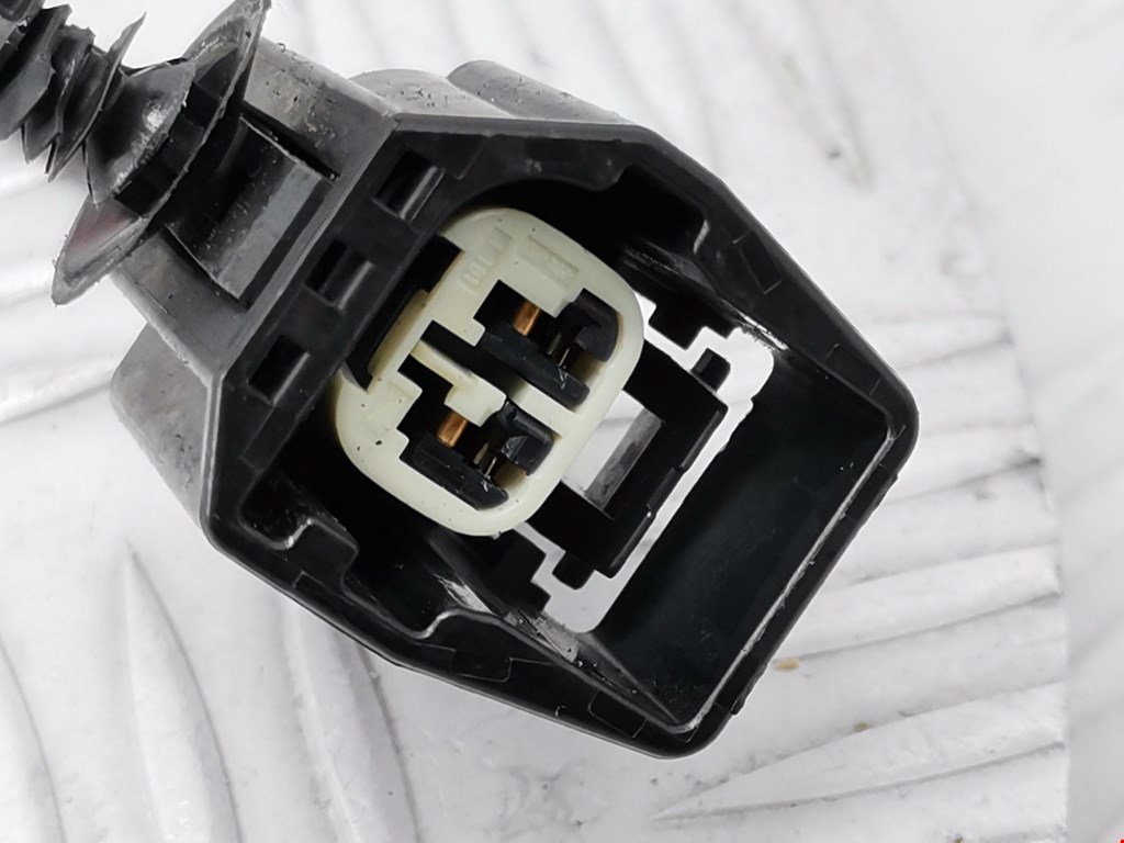 Датчик детонации FORD Fiesta 2008-2012