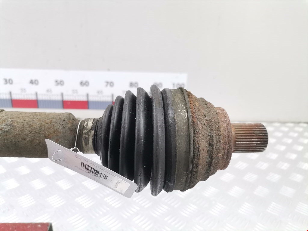 Полуось (привод, приводной вал) передняя правая VOLKSWAGEN Golf V 2003-2009