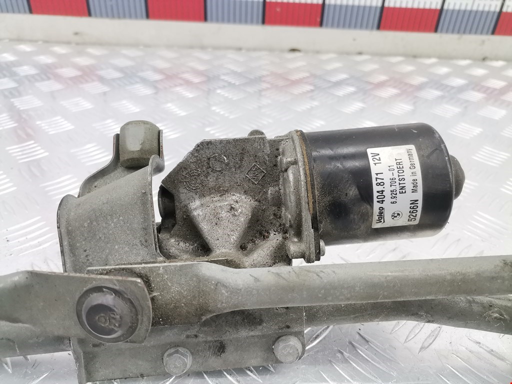 Моторчик стеклоочистителя передний BMW 1er E81\E87 2004-2011