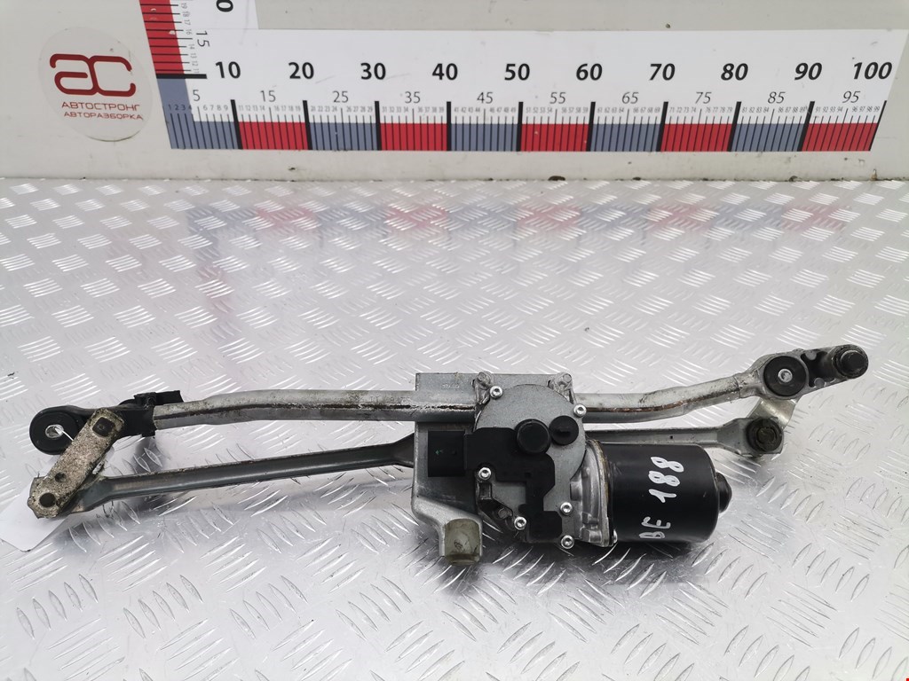 Моторчик стеклоочистителя передний BMW 1er E81\E87 2004-2011