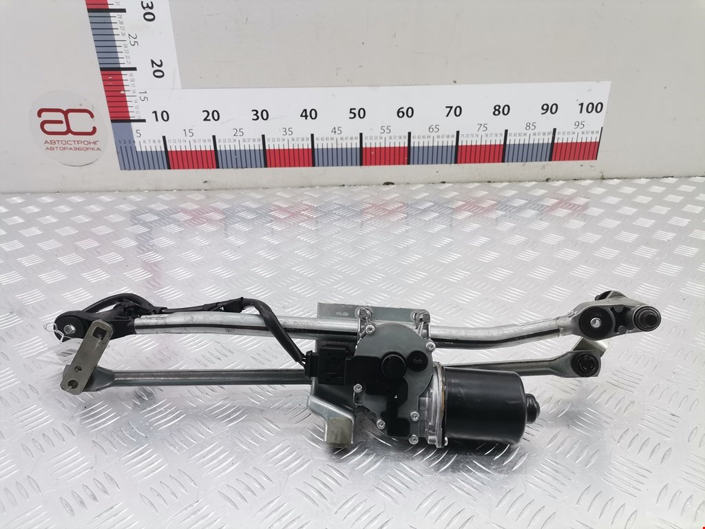 Моторчик стеклоочистителя передний BMW 1er E81\E87 2004-2011