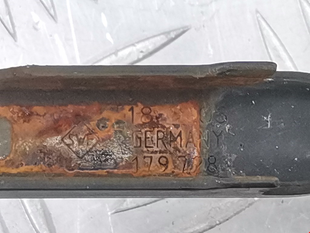 Поводок дворников передний левый/ правый BMW 1er E81\E87 2004-2011