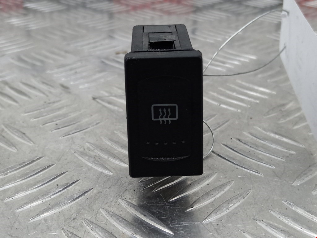 Кнопка подогрева (обогрева) заднего стекла Volkswagen Passat 5 (1996-2000)